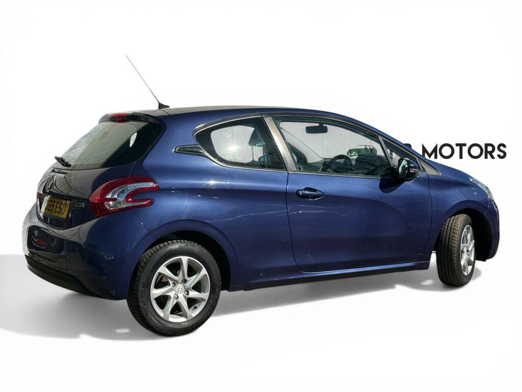 Peugeot 208 Hatchback White #16