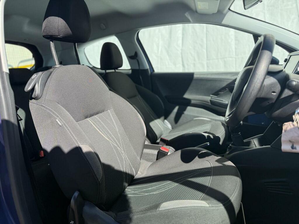 Peugeot 208 Hatchback White #22