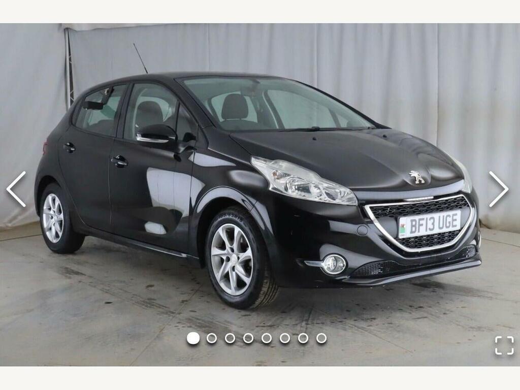 Peugeot 208 208 Access White #1