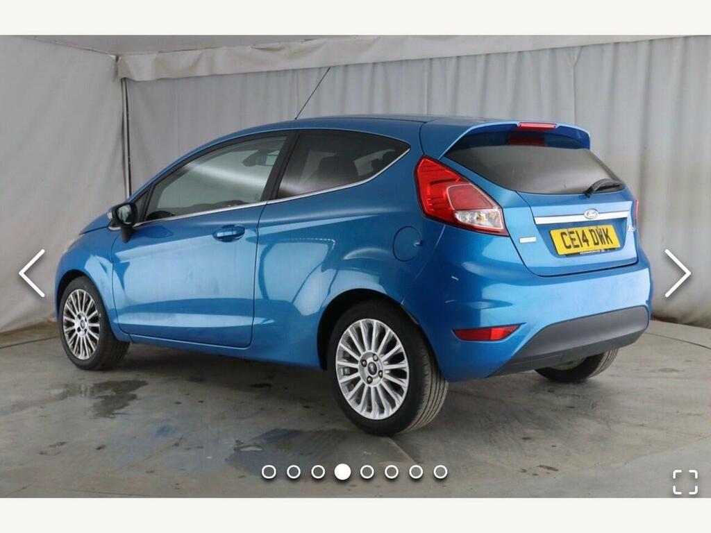 Ford Fiesta Hatchback Titanium 2014 Red #4