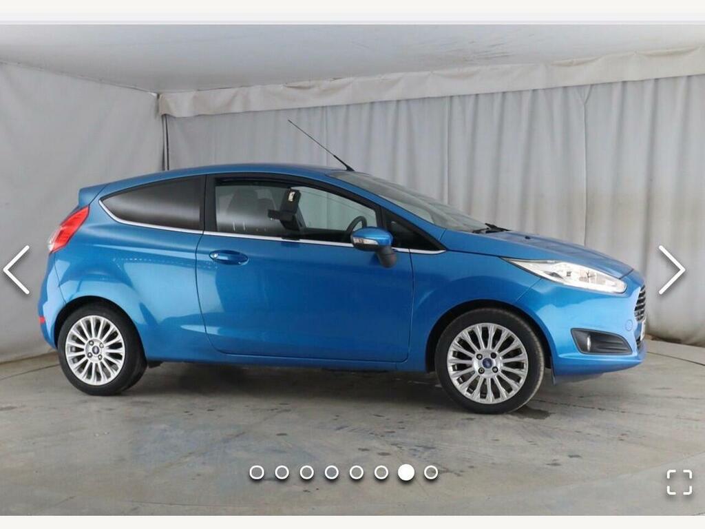 Ford Fiesta Hatchback Titanium 2014 Red #7