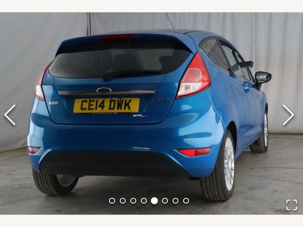 Ford Fiesta Hatchback Titanium 2014 Red #5