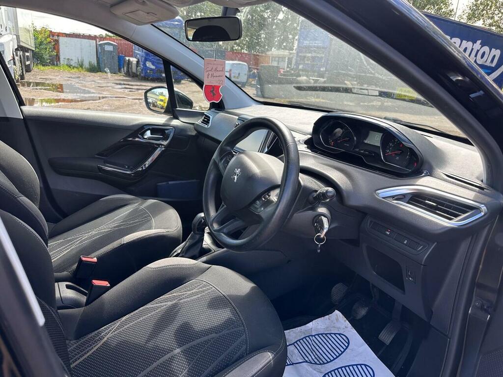 Peugeot 208 Active Blue #30