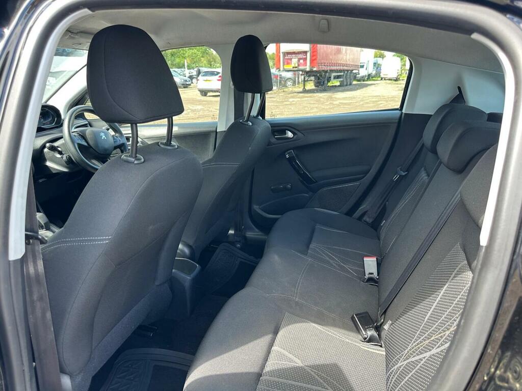 Peugeot 208 Active Blue #13