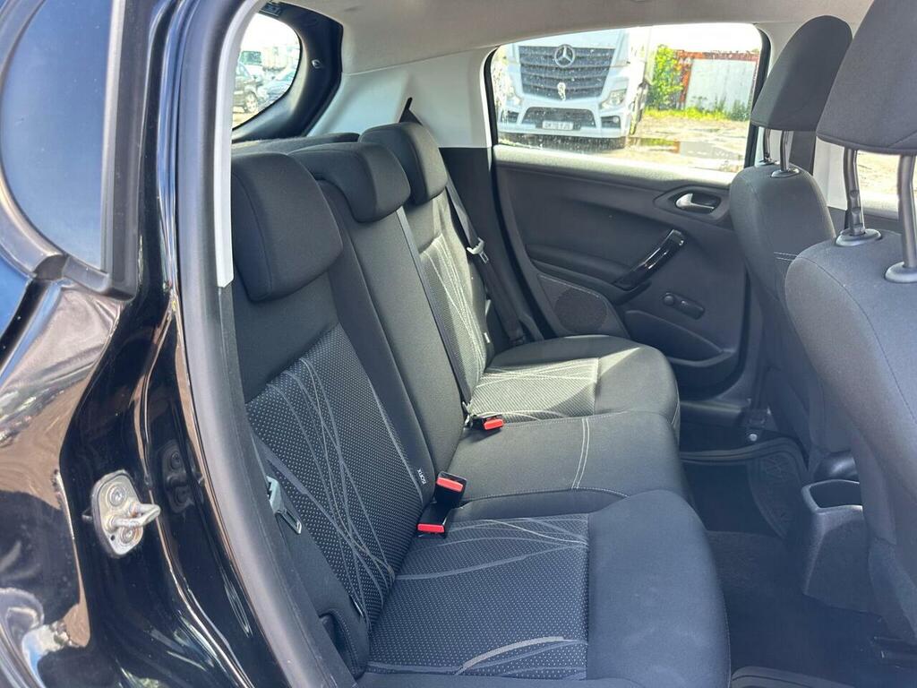 Peugeot 208 Active Blue #8