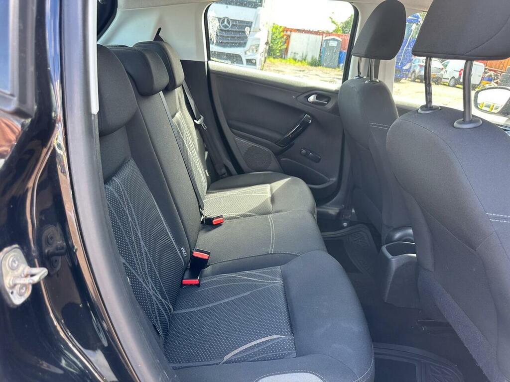 Peugeot 208 1.0 Vti Active Euro 5 Black #4