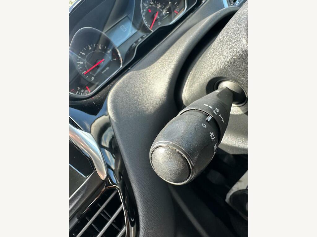 Peugeot 208 Active Blue #18