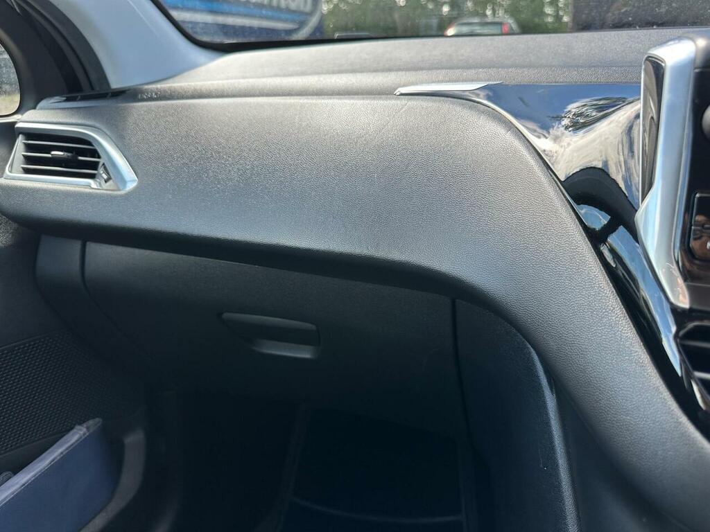 Peugeot 208 Active Blue #34