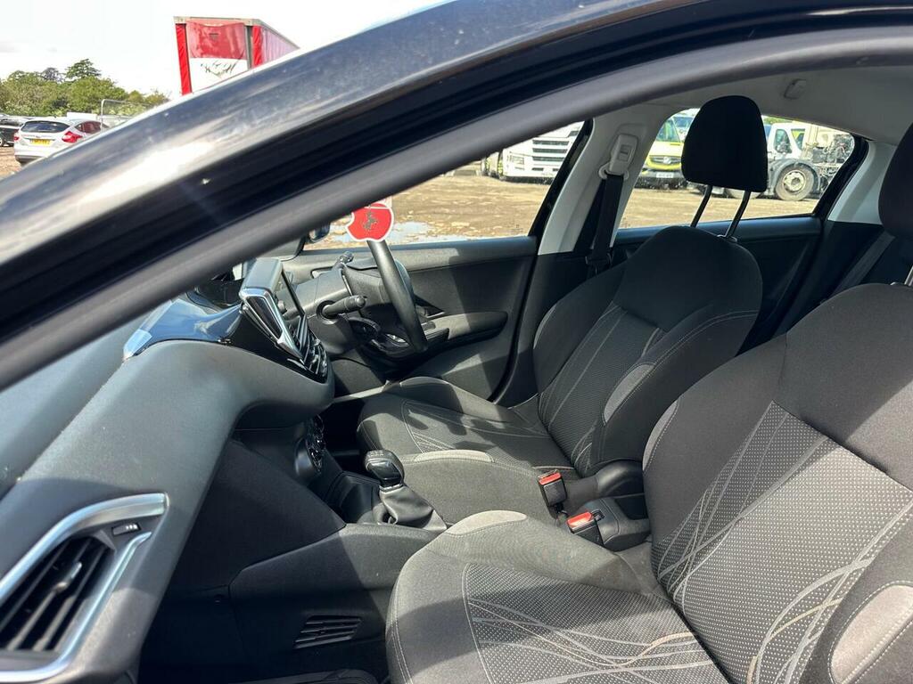 Peugeot 208 Active Blue #29