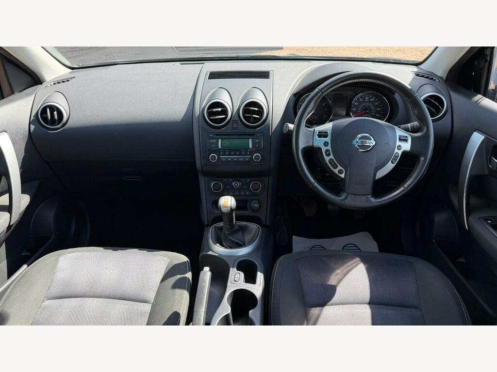 Nissan Qashqai+2 Hatchback Silver #27