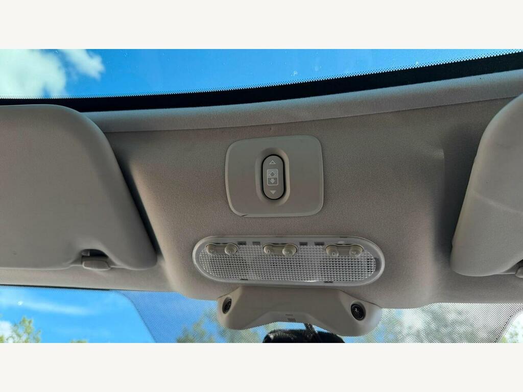 Nissan Qashqai+2 Hatchback Silver #44