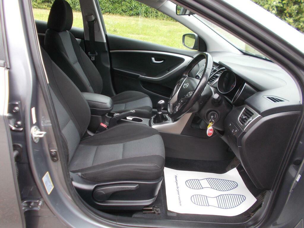 Hyundai I30 1.4 Active Euro 5 EA63XMG Grey #5