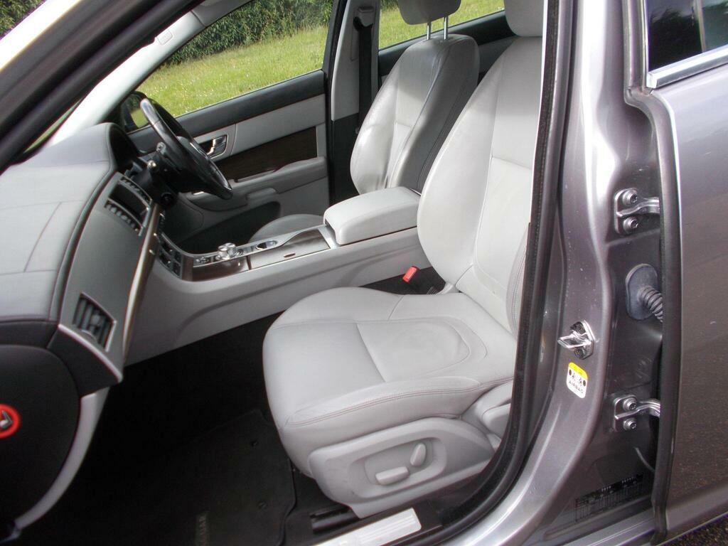 Jaguar XF 2.2D Luxury Euro 5 S S Grey #5
