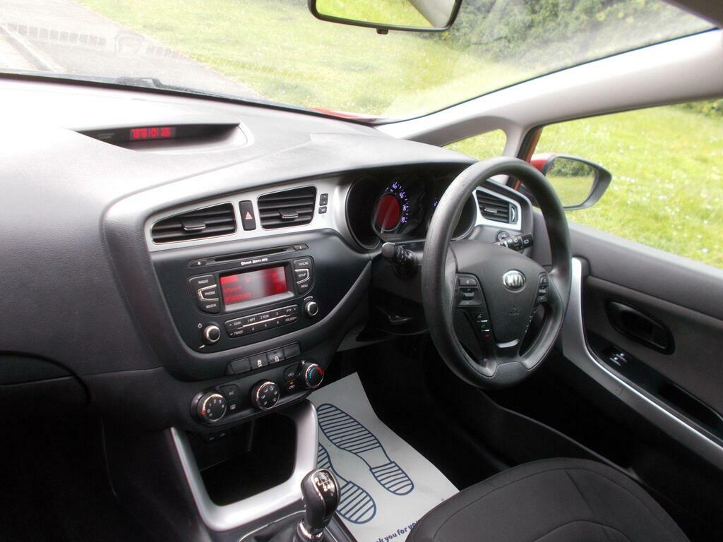 Kia Ceed 1.6 Crdi Ecodynamics 4 Tech Sportswagon Euro 5 S Blue #16