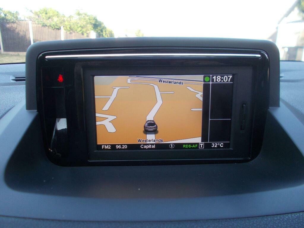 Renault Megane Dci Energy Dynamique Tomtom Convertible Euro 5 Black #3