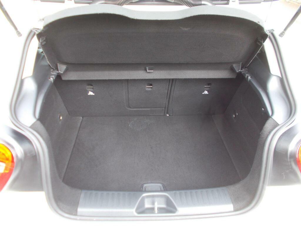 Mercedes-Benz A Class A180d Se White #31