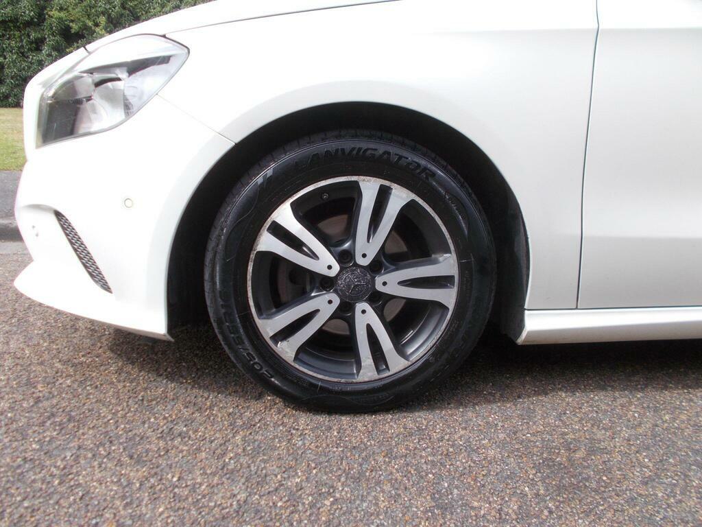 Mercedes-Benz A Class A180d Se White #38