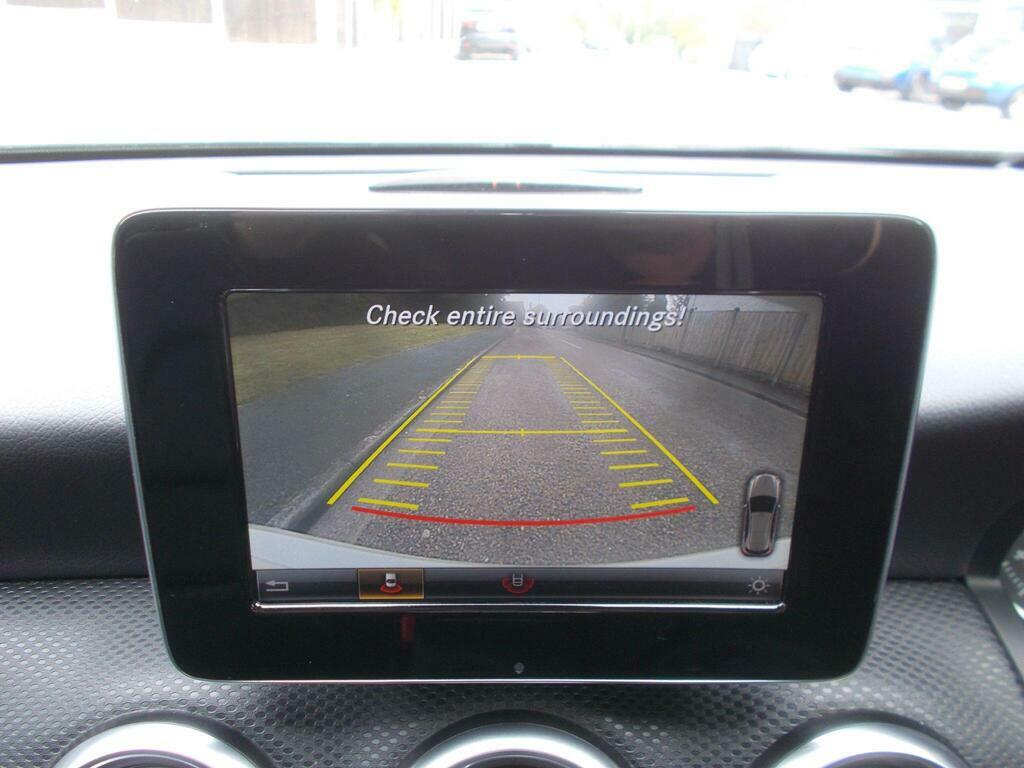 Mercedes-Benz A Class A180d Se White #11