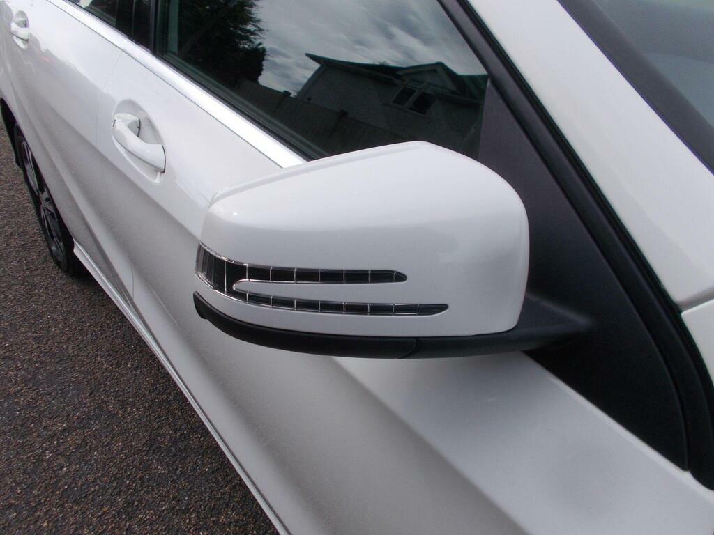 Mercedes-Benz A Class A180d Se White #28