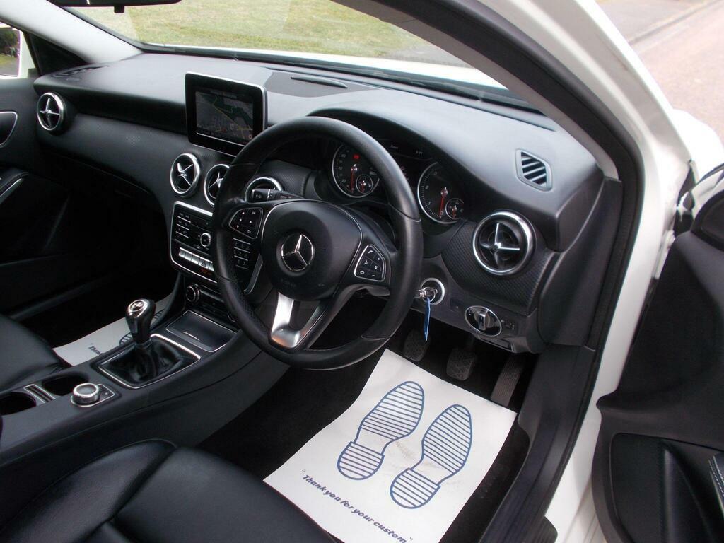 Mercedes-Benz A Class A180d Se White #8