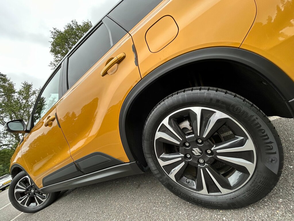 Suzuki Vitara Sz-t White #22
