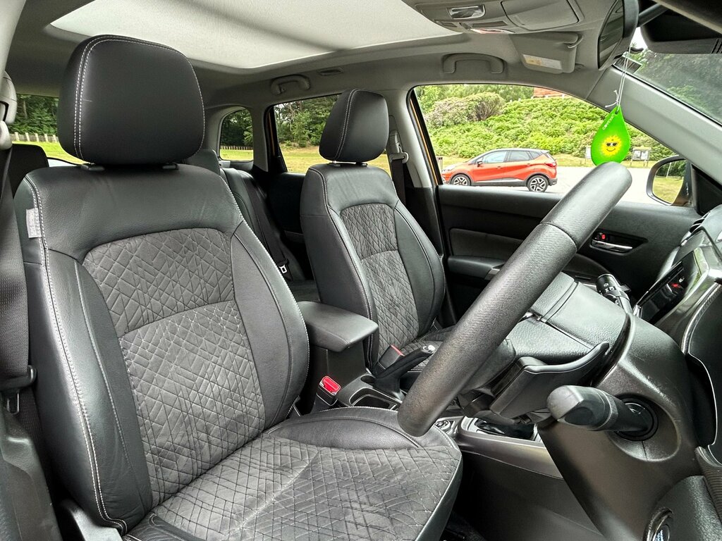 Suzuki Vitara Sz-t White #31