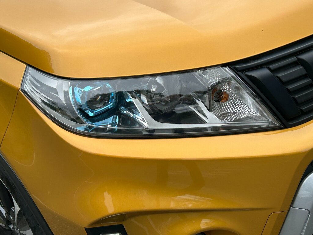 Suzuki Vitara Sz-t White #15