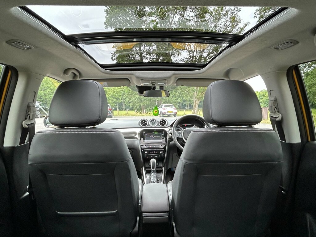 Suzuki Vitara Sz-t White #68