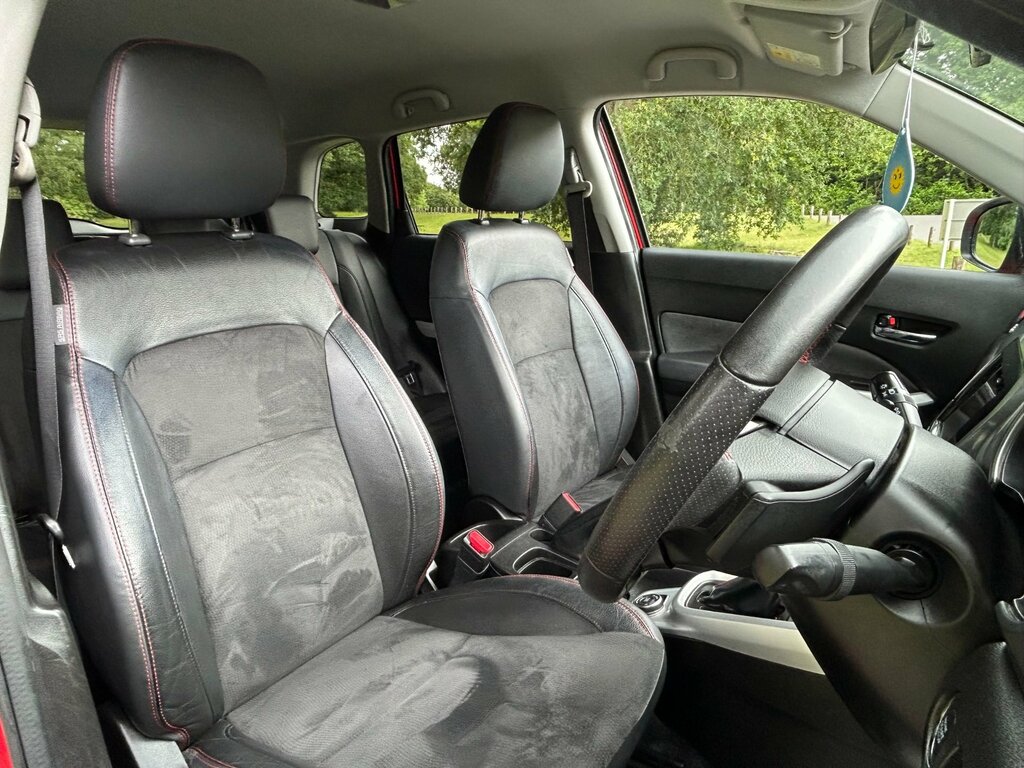 Suzuki Vitara 1.6 Sz-t White #29