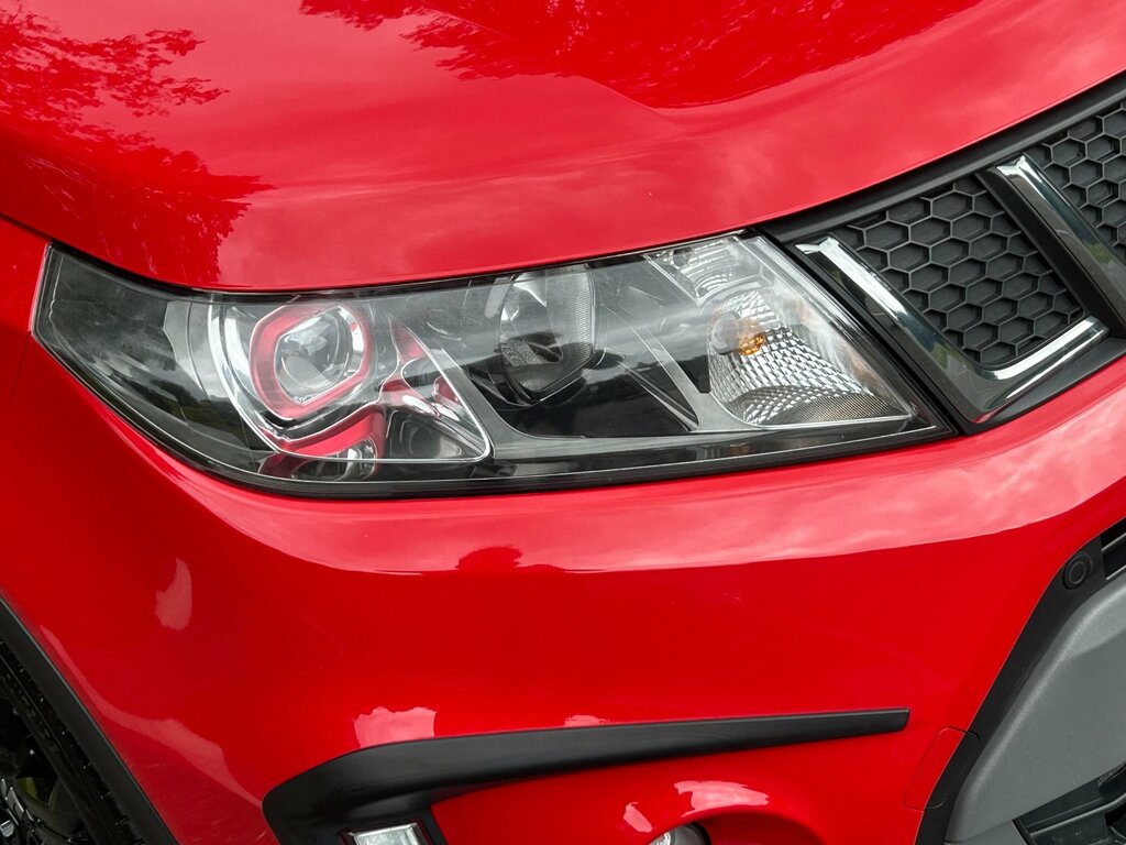 Suzuki Vitara 1.6 Sz-t White #14