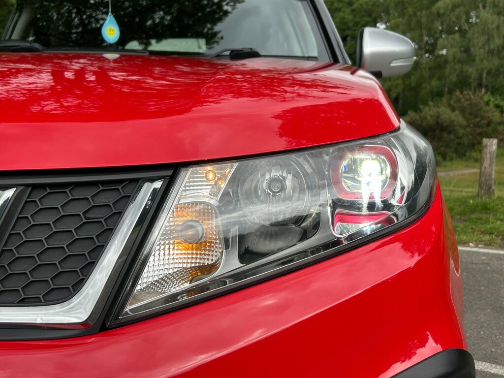 Suzuki Vitara 1.6 Sz-t White #21