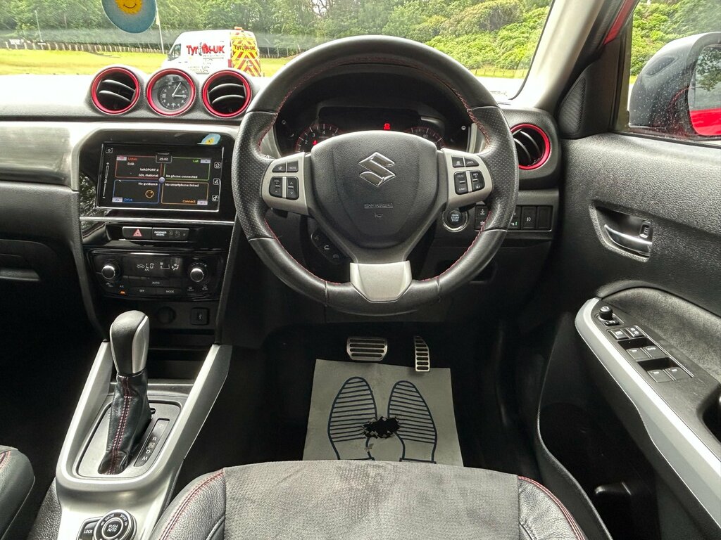 Suzuki Vitara 1.6 Sz-t White #39