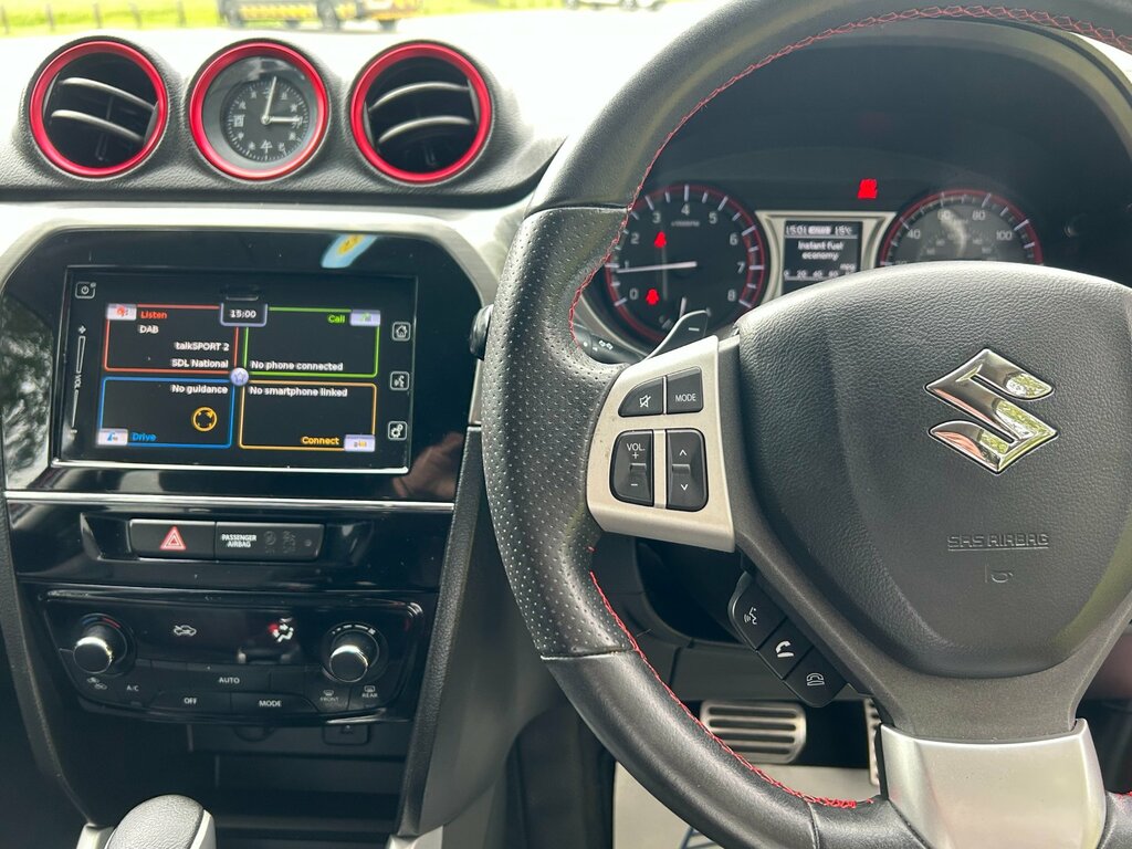 Suzuki Vitara 1.6 Sz-t White #32
