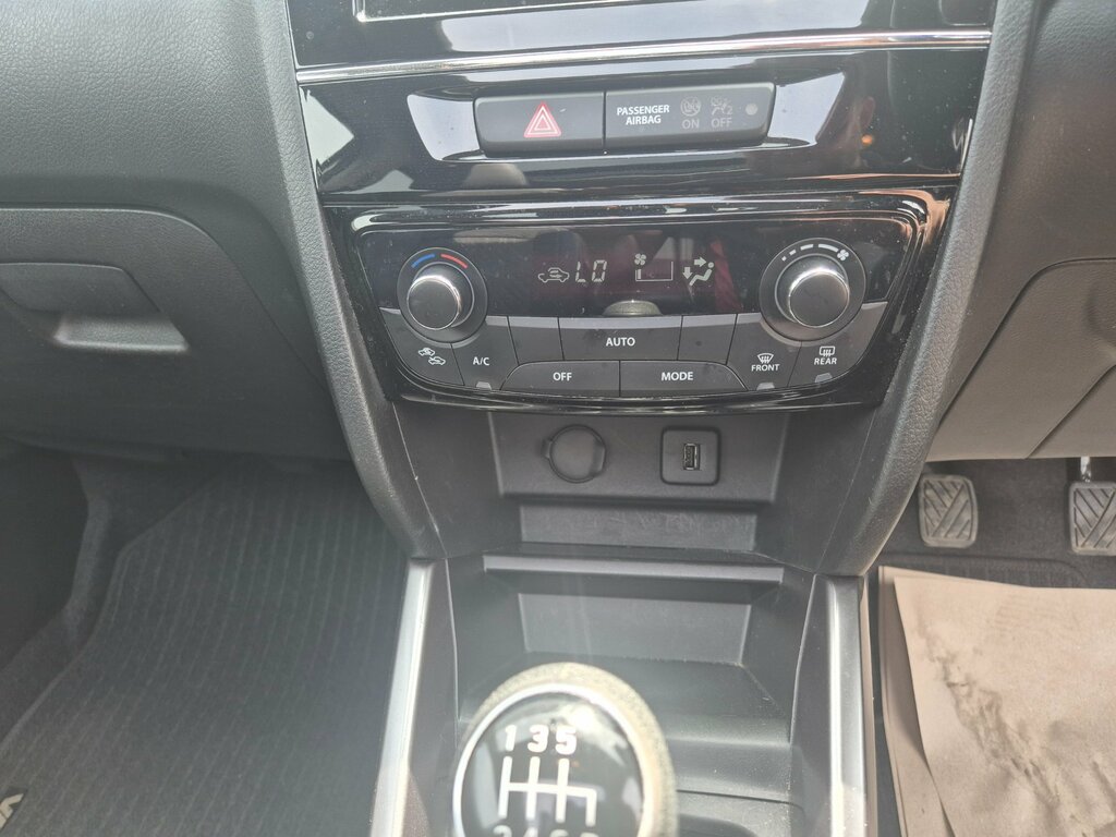 Suzuki Vitara 1.5 Sz5 Suv Grey #20
