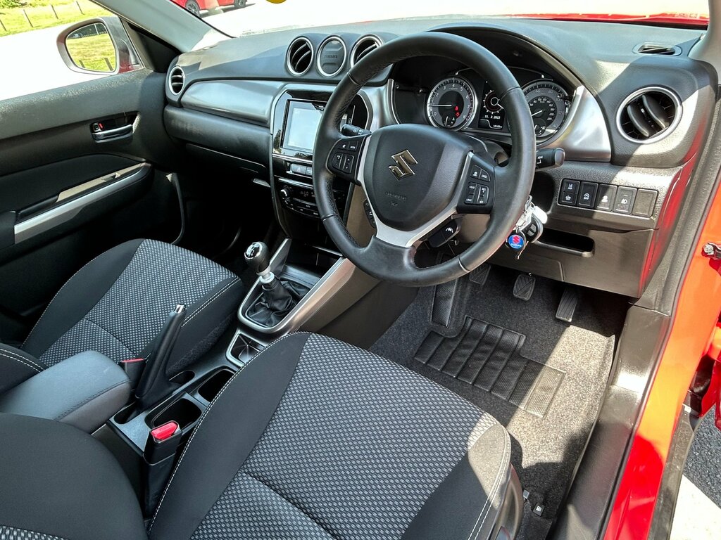 Suzuki Vitara 1.4 Boosterjet Mhev Sz-t Suv Hybrid Man Red #2
