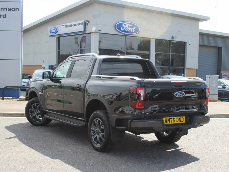 Ford Ranger Pick Up Double Cab Wildtrak 2.0 Ecoblue 205 WN75DND Black #4