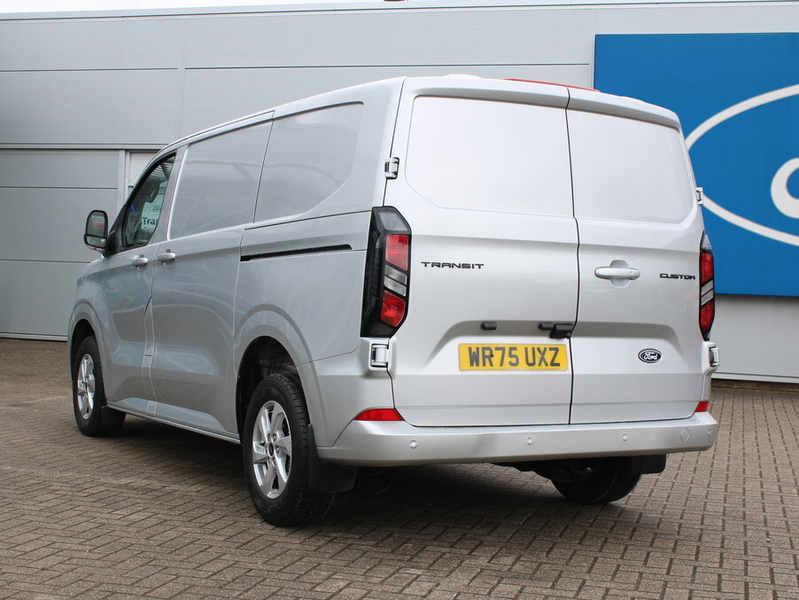 Ford Transit Custom 2.0 Ecoblue 136Ps H1 Van Limited WR75UXZ Silver #3