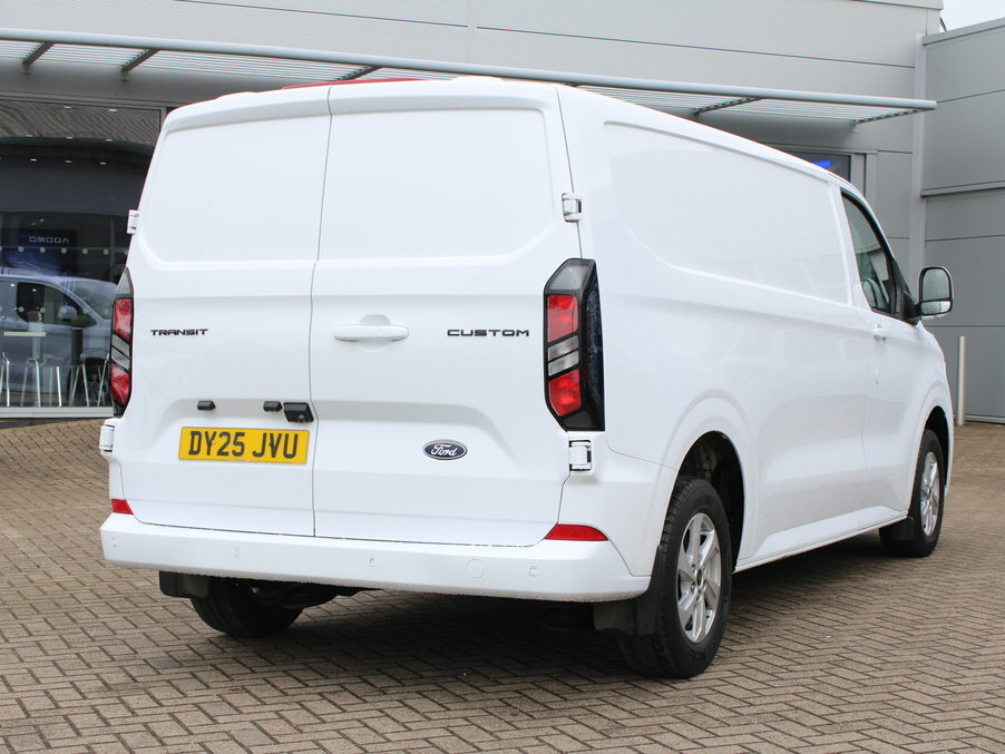 Ford Transit Custom 2.0 Ecoblue 136Ps H1 Van Limited DY25JVU White #4