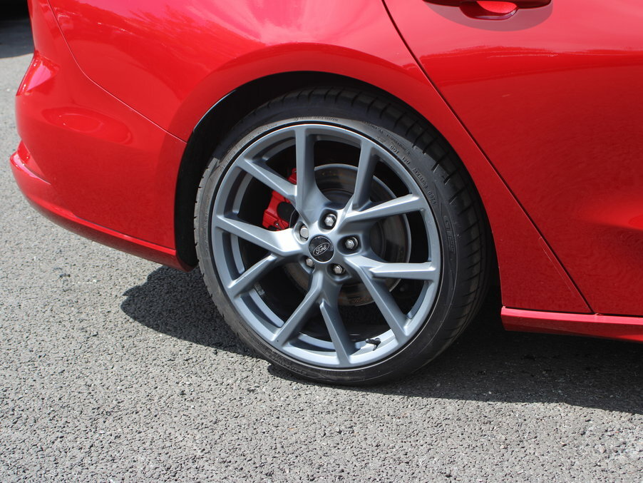 Ford Focus 2.3 Ecoboost St Red #6