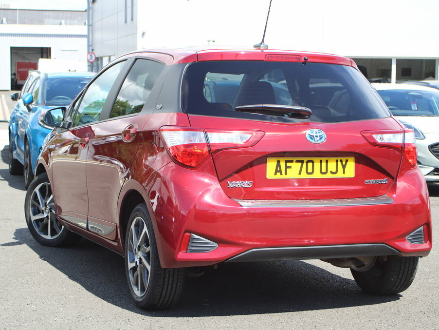 Toyota Yaris 1.5 Hybrid Y20 Cvt Bi-tone AF70UJY Red #3
