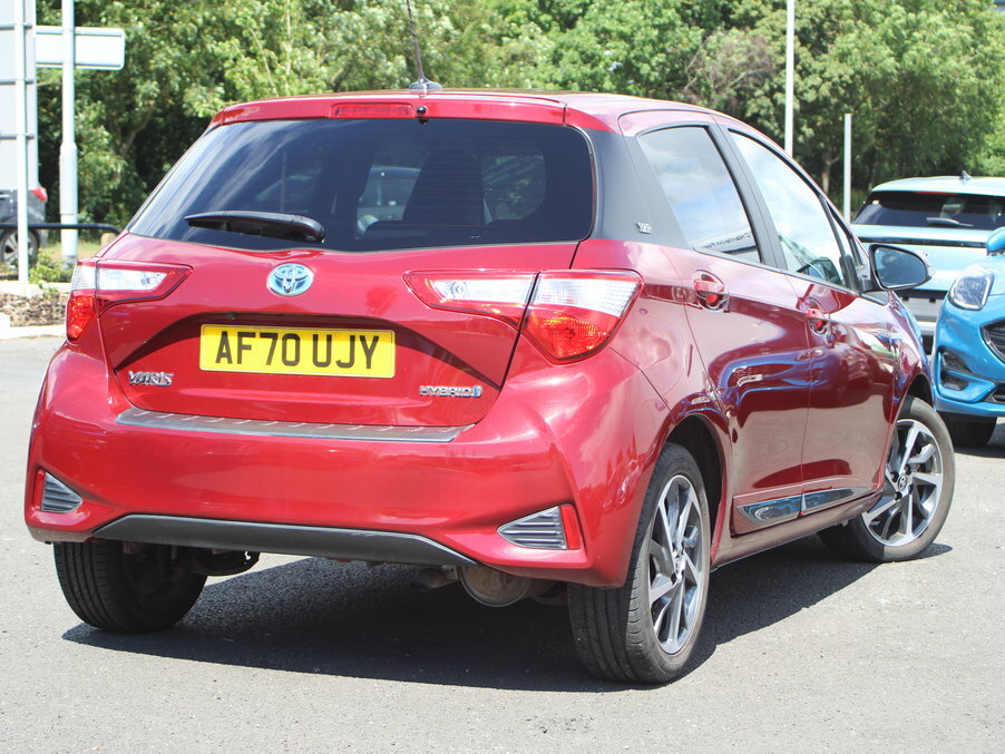 Toyota Yaris 1.5 Hybrid Y20 Cvt Bi-tone AF70UJY Red #4