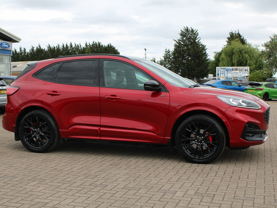 Ford Kuga 2.5 Phev Black Package Edition Cvt AK24YTS Red #4