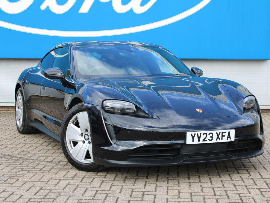 Porsche Taycan 300Kw 79Kwh Rwd Black