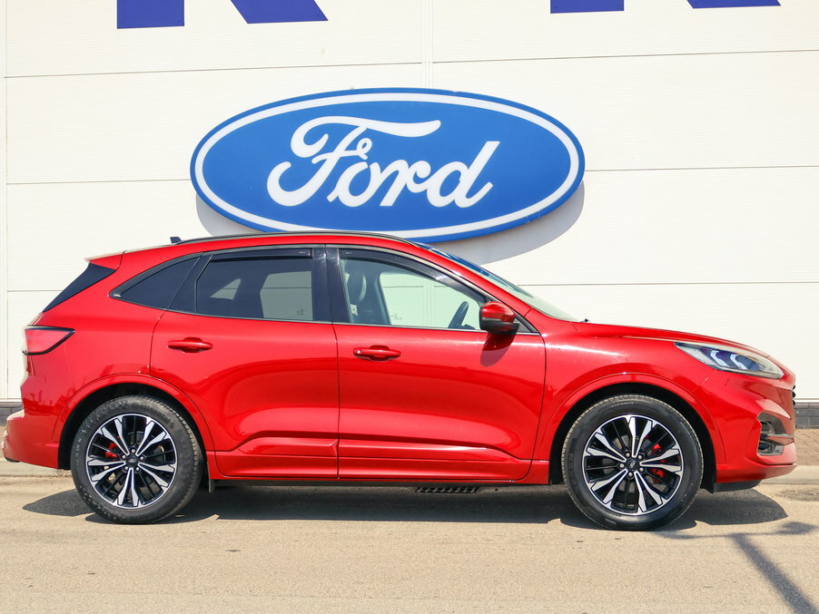 Ford Kuga 1.5 Ecoboost 150 St-line X First Edition YR70EOE Red #2