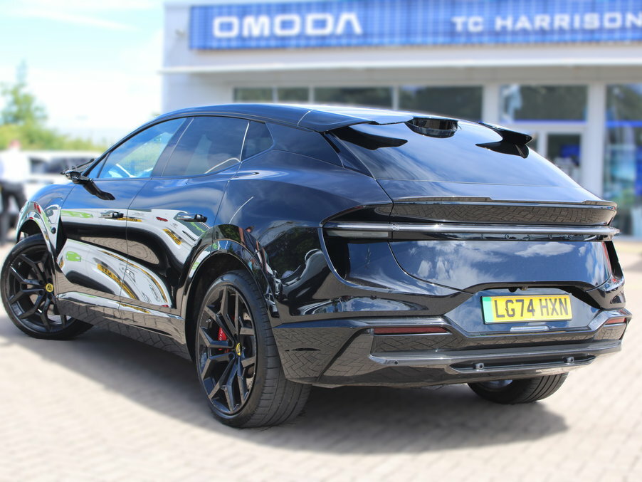 Lotus Eletre 675Kw R 112Kwh 4 Seat Black #5