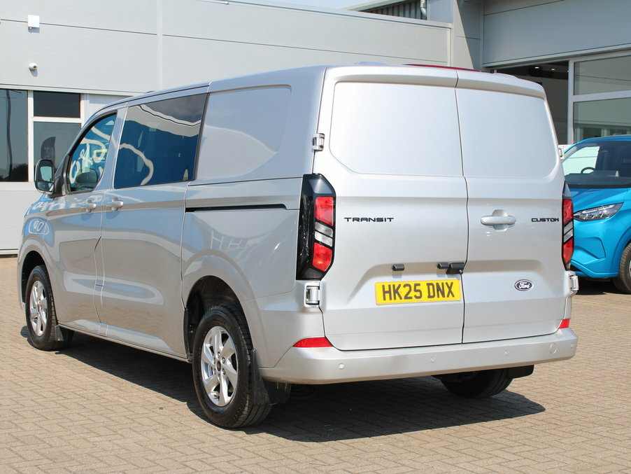 Ford Transit Custom 2.0 Ecoblue 136Ps H1 Double Cab Van Limited HK25DNX Silver #4