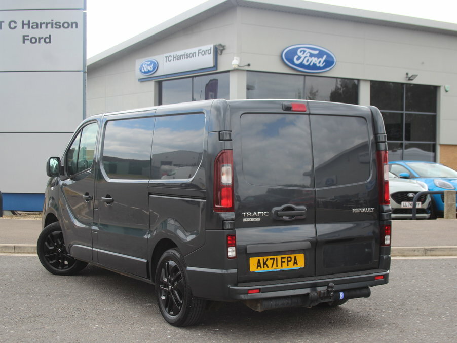 Renault Trafic Sl28 Energy Dci 145 Black Edition Van Grey #6