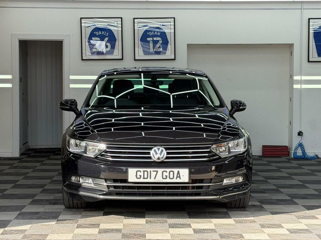 Volkswagen Passat Saloon 2.0 Tdi Gt Dsg Euro 6 Ss 201717 GD17GOA Black #2