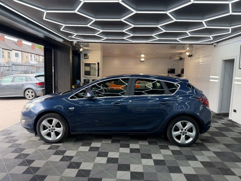 Vauxhall Astra Hatchback 1.4 16V Sri Euro 5 201010 AF10GWG Blue #5