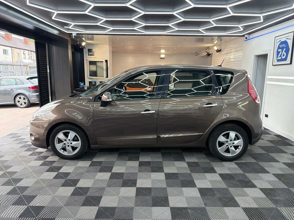 Renault Scenic Mpv 1.5 Dci Dynamique Tomtom Euro 4 201010 Brown #5